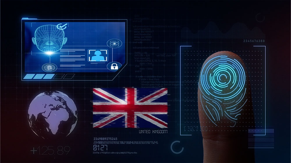 Identificación biométrica avanzada y seguridad digital en el Reino Unido Tecnología de identificación biométrica con huella digital y reconocimiento facial junto a la bandera del Reino Unido